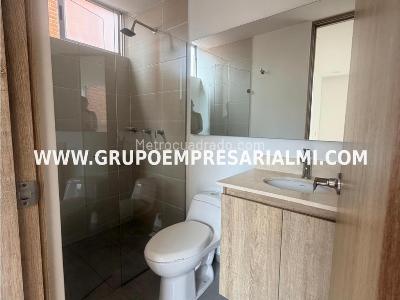 Apartamento de 2 alcobas en venta en San Remo, Sabaneta, 65 m² · foto 14 de 20