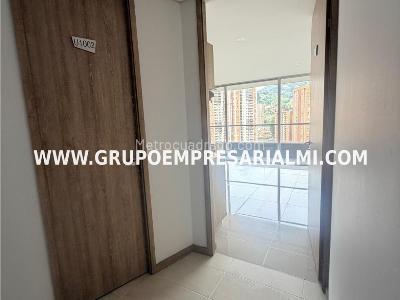 Apartamento de 2 alcobas en venta en San Remo, Sabaneta, 65 m² · foto 7 de 20