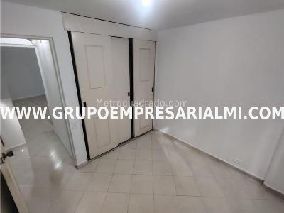 Apartamento en venta en La America, Medellín · foto 16 de 20