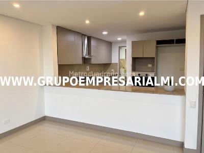 Casa de 3 alcobas en arriendo en El Poblado, Medellín, 210 m² · foto 10 de 20