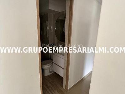 Apartamento de 2 alcobas en venta en Maria Auxiliadora, Sabaneta, 55 m² · foto 11 de 20