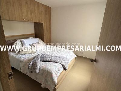 Apartamento de 2 alcobas en venta en Maria Auxiliadora, Sabaneta, 55 m² · foto 13 de 20