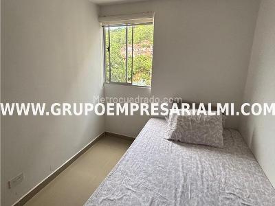 Apartamento de 2 alcobas en venta en Maria Auxiliadora, Sabaneta, 55 m² · foto 16 de 20