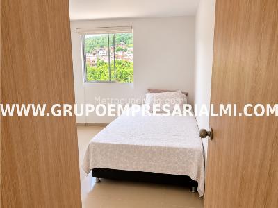 Apartamento de 2 alcobas en venta en Maria Auxiliadora, Sabaneta, 55 m² · foto 17 de 20