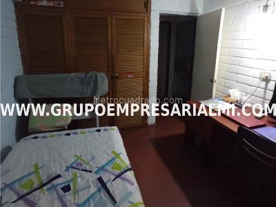 Apartamento en venta en La Milagrosa, Medellín · foto 5 de 20