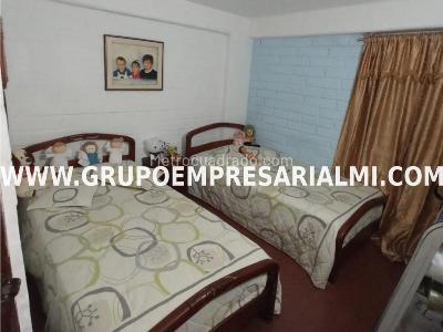 Apartamento en venta en La Milagrosa, Medellín · foto 14 de 20