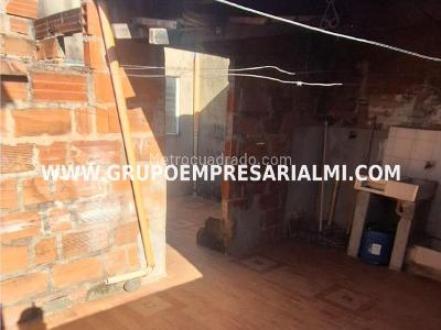 Casa de 3 alcobas en venta en Manrique, Medellín, 99 m² · foto 17 de 20