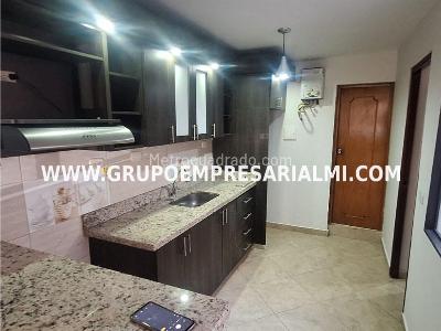 Casa de 3 alcobas en venta en Manrique, Medellín, 99 m² · foto 2 de 20