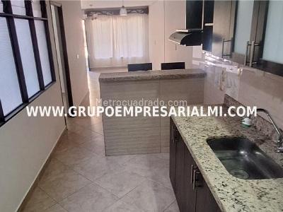 Casa de 3 alcobas en venta en Manrique, Medellín, 99 m² · foto 3 de 20