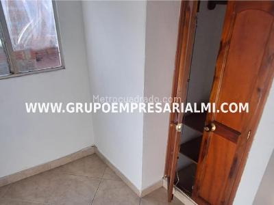 Casa de 3 alcobas en venta en Manrique, Medellín, 99 m² · foto 4 de 20