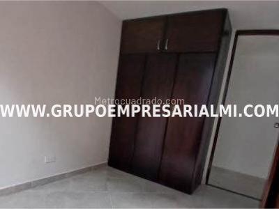 Apartamento de 3 alcobas en venta en Valerias, Bello, 58 m² · foto 6 de 20