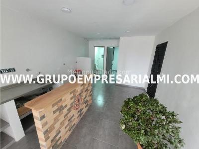Casa de 2 alcobas en venta en San Antonio, Medellín, 73 m² · foto 12 de 18