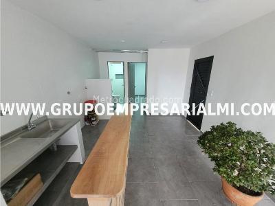 Casa de 2 alcobas en venta en San Antonio, Medellín, 73 m² · foto 15 de 18