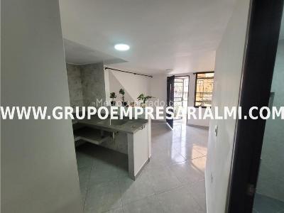 Casa de 2 alcobas en venta en San Antonio, Medellín, 73 m² · foto 16 de 18