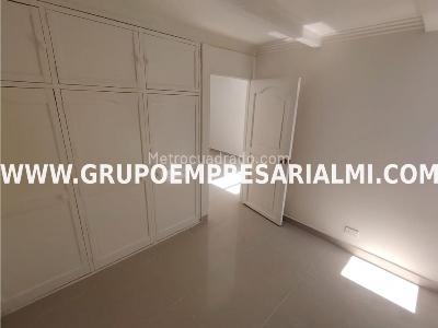 Apartamento en venta en El Chagualo, Medellín · foto 5 de 20