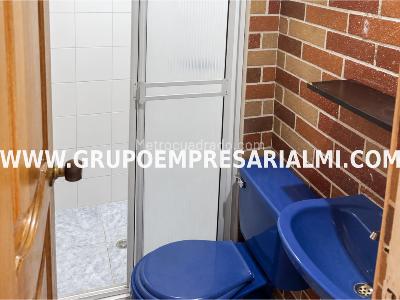 Apartamento en venta en Prado Centro, Medellín · foto 2 de 8