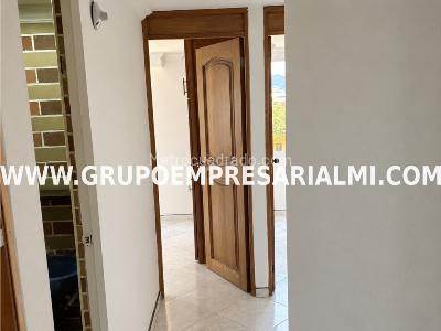 Apartamento en venta en Prado Centro, Medellín · foto 5 de 8