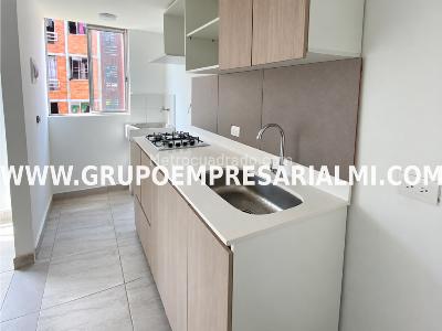Apartamento en venta en Robledo, Medellín · foto 2 de 20