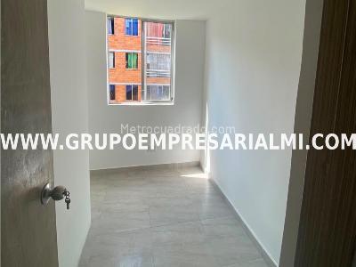 Apartamento en venta en Robledo, Medellín · foto 12 de 20