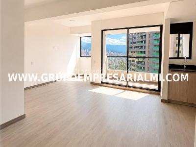 Apartamento de 2 alcobas en venta en El Poblado, Medellín, 72 m² · foto 4 de 5