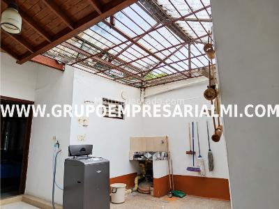 Casa de 5 alcobas en venta en Prado Centro, Medellín, 137 m² · foto 10 de 20