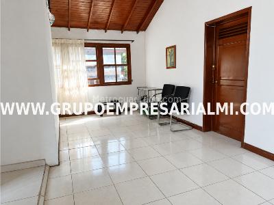 Casa de 5 alcobas en venta en Prado Centro, Medellín, 137 m² · foto 4 de 20