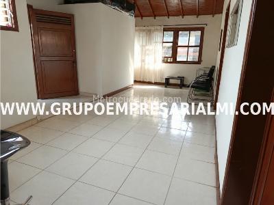 Casa de 5 alcobas en venta en Prado Centro, Medellín, 137 m² · foto 6 de 20