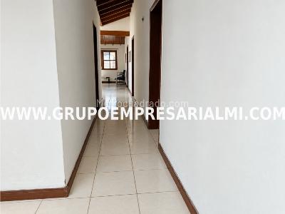 Casa de 5 alcobas en venta en Prado Centro, Medellín, 137 m² · foto 7 de 20