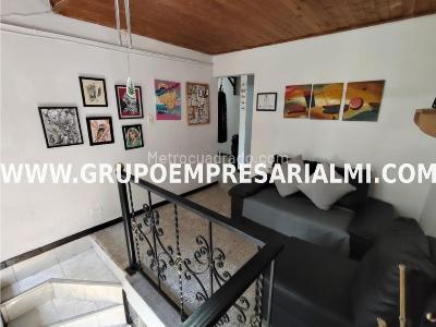 Casa de 3 alcobas en venta en Buenos Aires, Medellín, 36 m² · foto 15 de 20