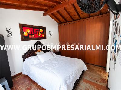 Casa de 3 alcobas en venta en Buenos Aires, Medellín, 36 m² · foto 9 de 20