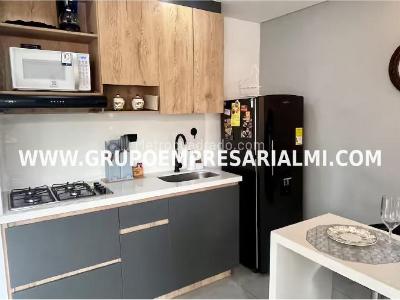 Apartaestudio en venta en Los Alcazares, Sabaneta, 32 m² · foto 3 de 20