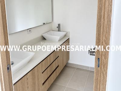 Apartamento de 2 alcobas en venta en San Jose, Sabaneta, 89 m² · foto 17 de 20