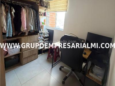 Apartamento de 2 alcobas en venta en Mayorca, Sabaneta, 50 m² · foto 15 de 20