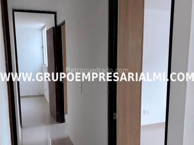 Apartamento de 3 alcobas en venta en Valerias, Bello, 60 m² · foto 14 de 20