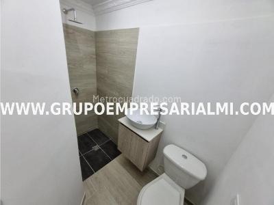 Apartamento en venta en Manrique, Medellín · foto 8 de 20