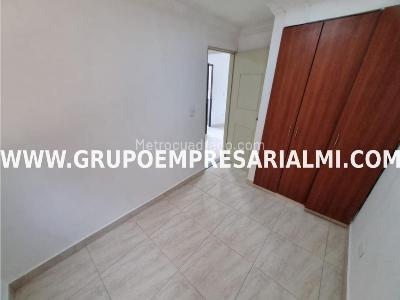 Apartamento en venta en Manrique, Medellín · foto 16 de 20