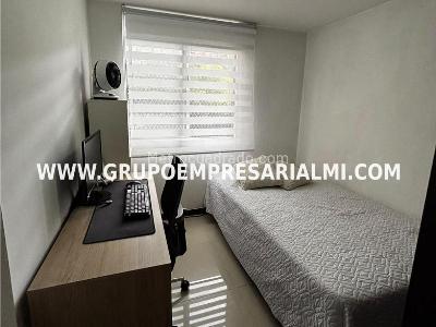 Apartamento de 3 alcobas en venta en Alicate, Itagüí, 59 m² · foto 6 de 12