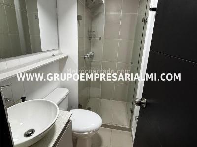 Apartamento de 3 alcobas en venta en Alicate, Itagüí, 59 m² · foto 7 de 12
