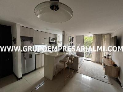 Apartamento de 3 alcobas en venta en Alicate, Itagüí, 59 m² · foto 2 de 12