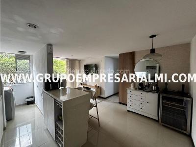 Apartamento de 3 alcobas en venta en Alicate, Itagüí, 59 m² · foto 3 de 12