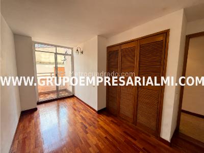 Apartamento de 3 alcobas en venta en Patio Bonito, Medellín, 184 m² · foto 10 de 20