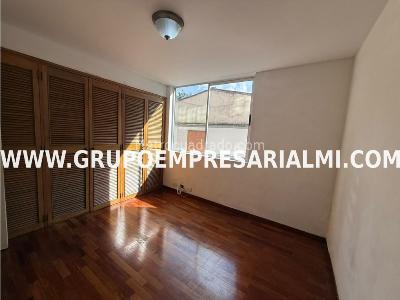 Apartamento de 3 alcobas en venta en Patio Bonito, Medellín, 184 m² · foto 13 de 20