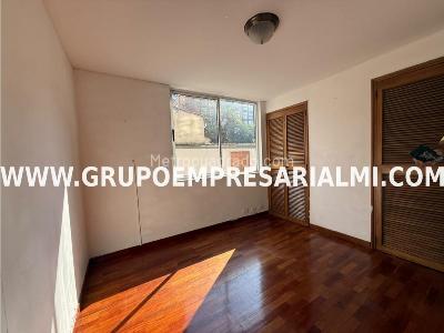 Apartamento de 3 alcobas en venta en Patio Bonito, Medellín, 184 m² · foto 14 de 20