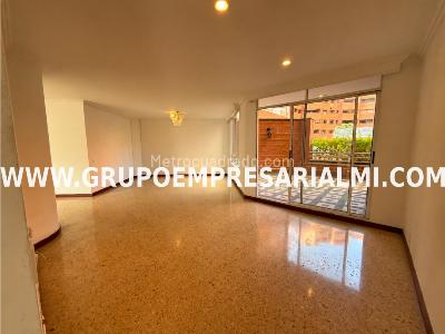 Apartamento de 3 alcobas en venta en Patio Bonito, Medellín, 184 m² · foto 6 de 20