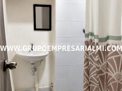 Apartamento de 3 alcobas en venta en Santa Rita, Bello, 45 m² · foto 5 de 20