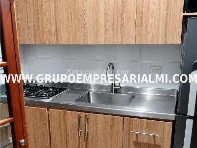 Apartamento de 3 alcobas en venta en Santa Rita, Bello, 45 m² · foto 6 de 20