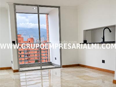 Apartamento de 4 alcobas en venta en Laureles, Medellín, 225 m² · foto 13 de 20
