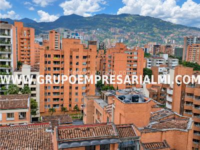 Apartamento de 4 alcobas en venta en Laureles, Medellín, 225 m² · foto 19 de 20