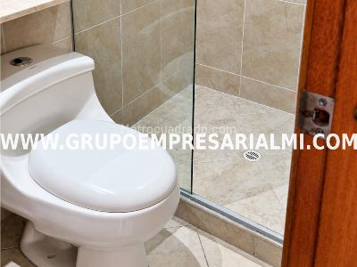 Apartamento de 4 alcobas en venta en Laureles, Medellín, 225 m² · foto 20 de 20