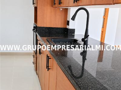Apartamento de 4 alcobas en venta en Laureles, Medellín, 225 m² · foto 4 de 20